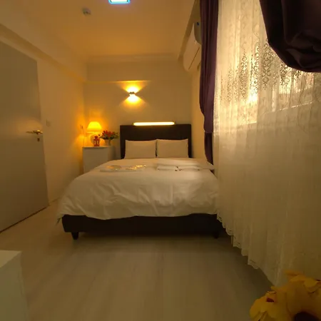 Kalamari 2 Bueyuekada Hotel *